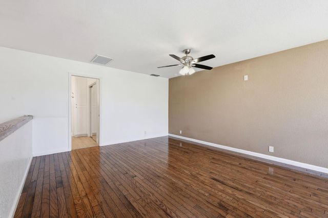 3073 Cambridge Rd, Cameron Park, CA 95682