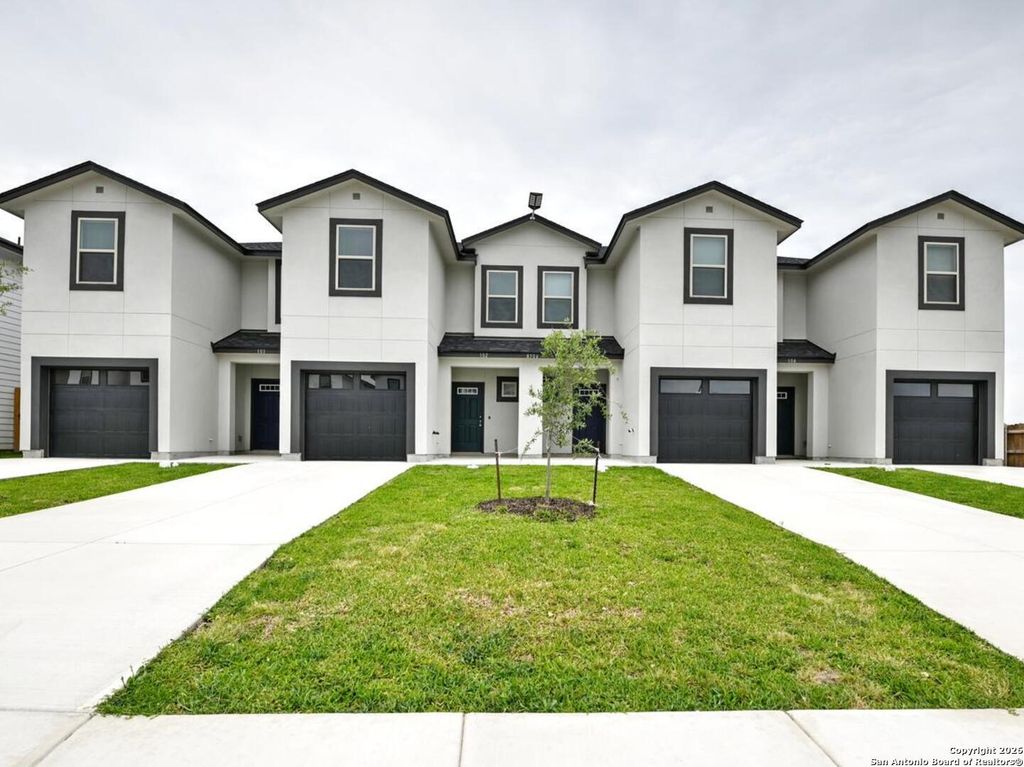 8407 Via Pisa, San Antonio, TX 78227