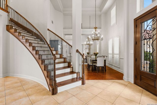 1017 Garraty, Terrell Hills, TX 78209