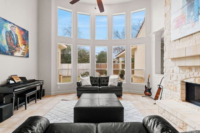 1017 Garraty, Terrell Hills, TX 78209