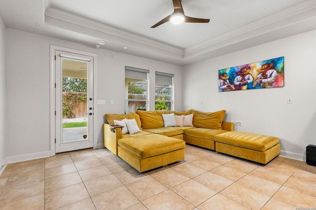 1017 Garraty, Terrell Hills, TX 78209