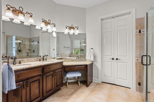 1017 Garraty, Terrell Hills, TX 78209