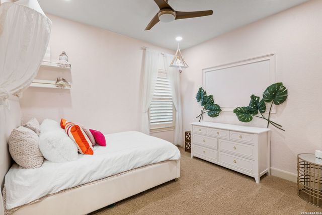 1017 Garraty, Terrell Hills, TX 78209