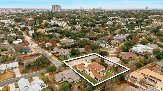 1017 Garraty, Terrell Hills, TX 78209