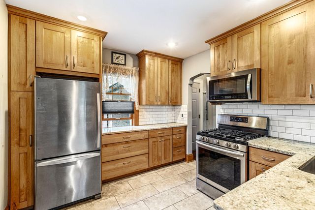 3654 Xerxes Avenue N, Minneapolis, MN 55412