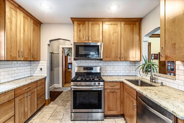 3654 Xerxes Avenue N, Minneapolis, MN 55412