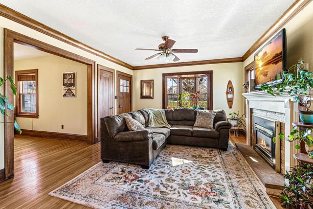 3654 Xerxes Avenue N, Minneapolis, MN 55412