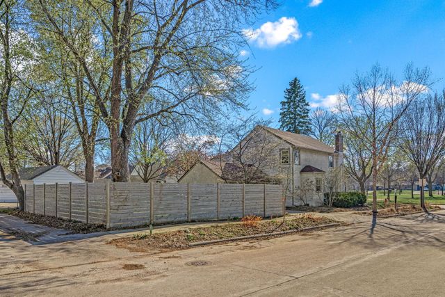 3654 Xerxes Avenue N, Minneapolis, MN 55412