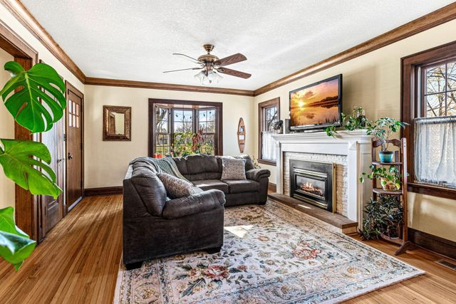 3654 Xerxes Avenue N, Minneapolis, MN 55412