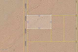 220th St E/E Ave H4, Lancaster, CA 93535