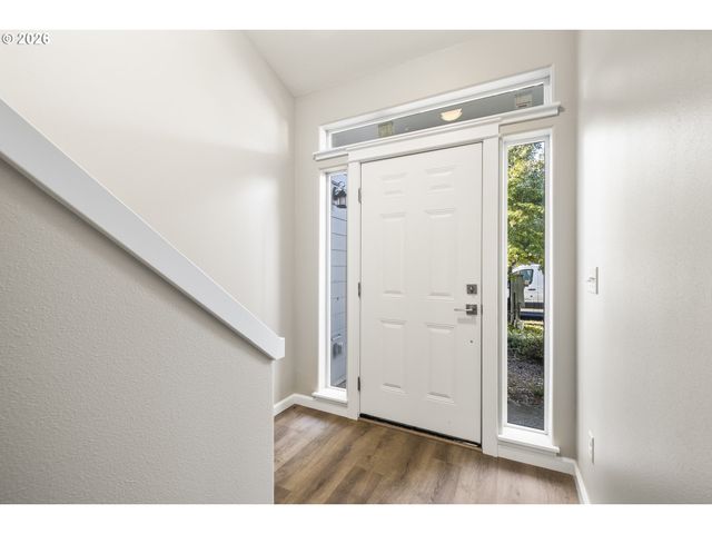 21843 Ne HEARTWOOD Cir, Fairview, OR 97024