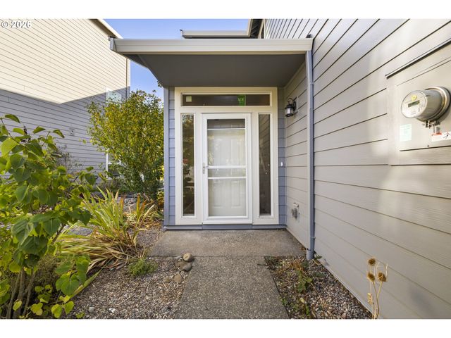 21843 Ne HEARTWOOD Cir, Fairview, OR 97024