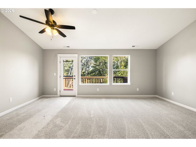 21843 Ne HEARTWOOD Cir, Fairview, OR 97024
