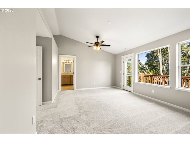 21843 Ne HEARTWOOD Cir, Fairview, OR 97024