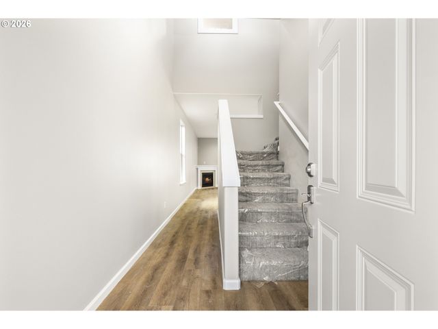 21843 Ne HEARTWOOD Cir, Fairview, OR 97024