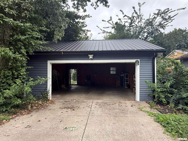 1145 N 5TH Street, Springfield, IL 62702