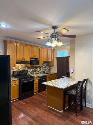 1145 N 5TH Street, Springfield, IL 62702