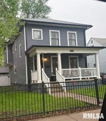 1145 N 5TH Street, Springfield, IL 62702