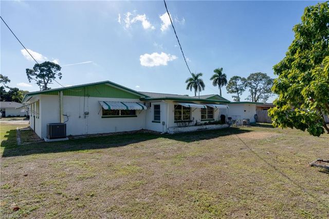 2367 Dover AVE, Fort Myers, FL 33907