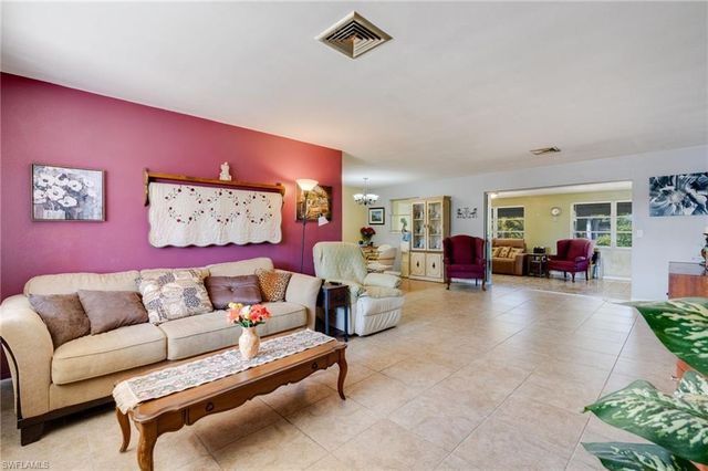 2367 Dover AVE, Fort Myers, FL 33907