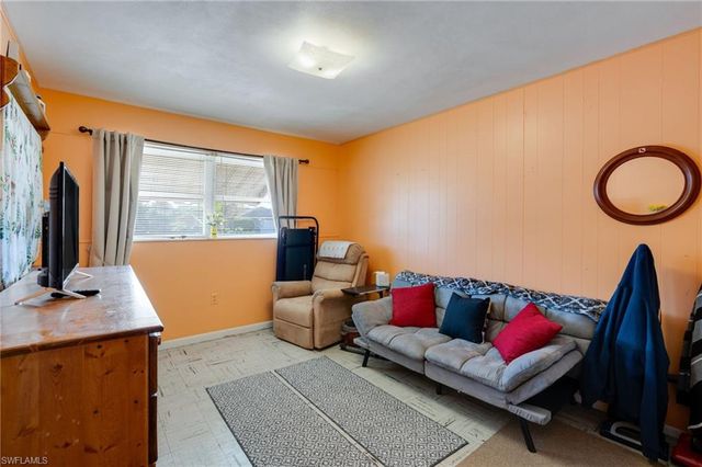 2367 Dover AVE, Fort Myers, FL 33907