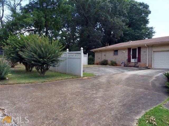 4710 Riverwood Circle, Decatur, GA 30035