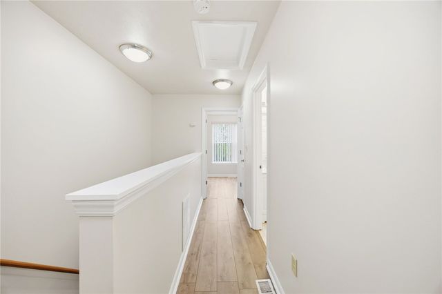 137 Freeland St, Beltzhoover, PA 15210