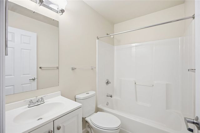 137 Freeland St, Beltzhoover, PA 15210