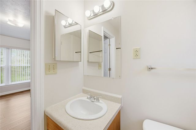 137 Freeland St, Beltzhoover, PA 15210