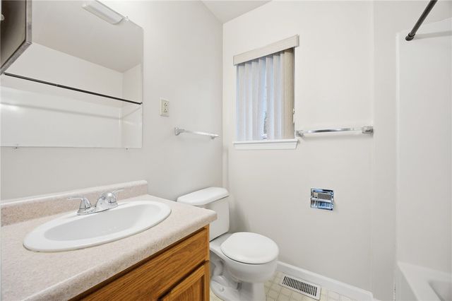 137 Freeland St, Beltzhoover, PA 15210