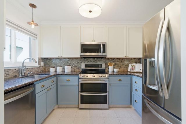 320 Peninsula Avenue 409, San Mateo, CA 94401