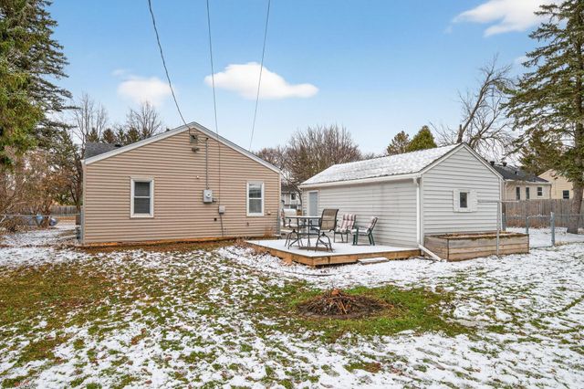 1848 Highway 96 E, White Bear Lake, MN 55110