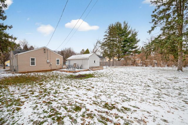 1848 Highway 96 E, White Bear Lake, MN 55110