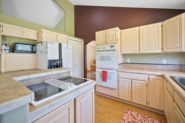 13012 W Greenfield Rd, Nine Mile Falls, WA 99026