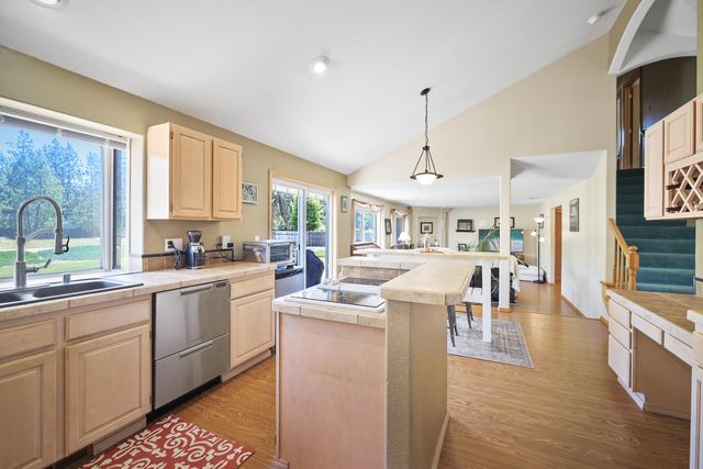 13012 W Greenfield Rd, Nine Mile Falls, WA 99026