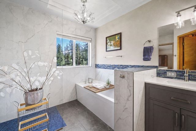13012 W Greenfield Rd, Nine Mile Falls, WA 99026