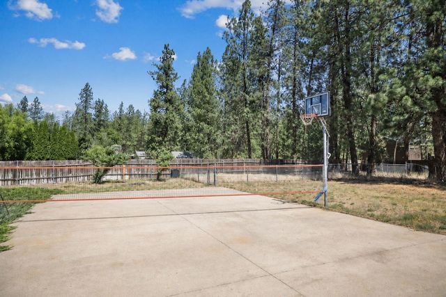 13012 W Greenfield Rd, Nine Mile Falls, WA 99026