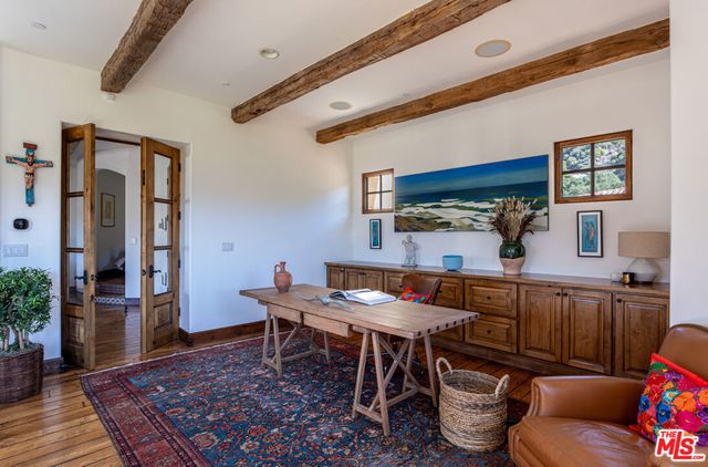 1101 Cold Canyon Road, Calabasas, CA 91302