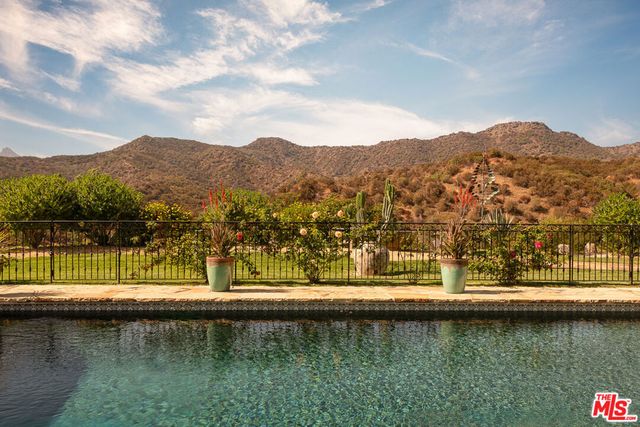 1101 Cold Canyon Road, Calabasas, CA 91302