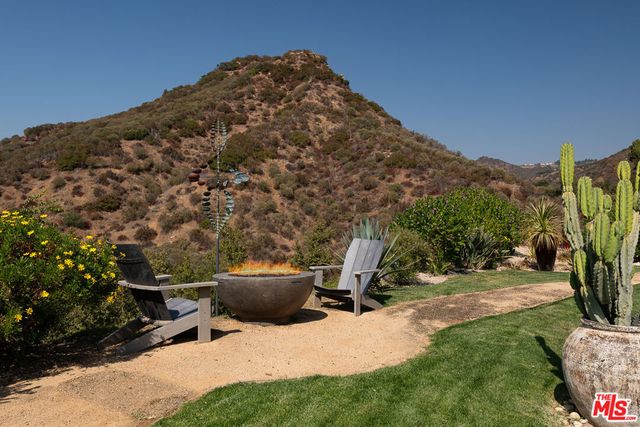 1101 Cold Canyon Road, Calabasas, CA 91302