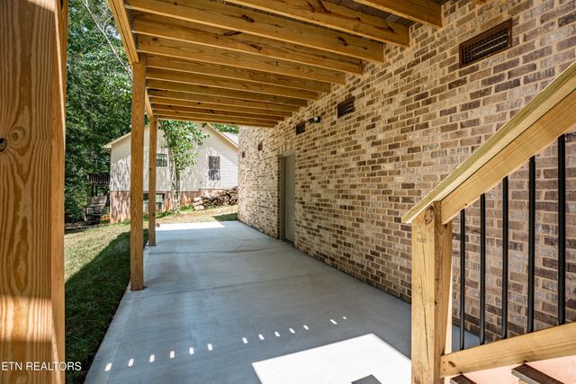 222 Oostanali Way, Loudon, TN 37774