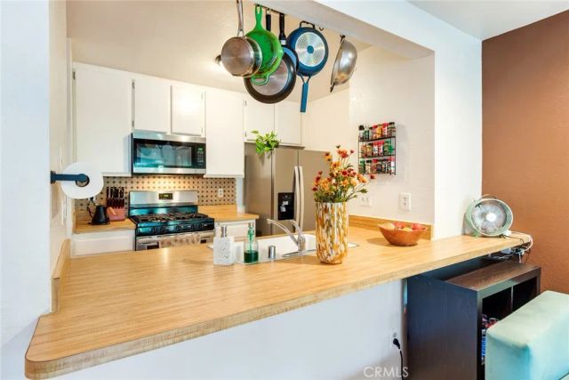 2069 S Magnolia Avenue 123, Ontario, CA 91762