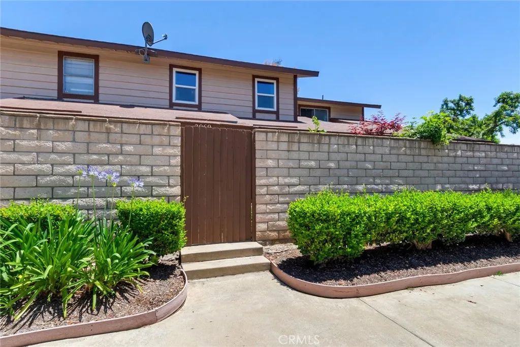 2069 S Magnolia Avenue 123, Ontario, CA 91762