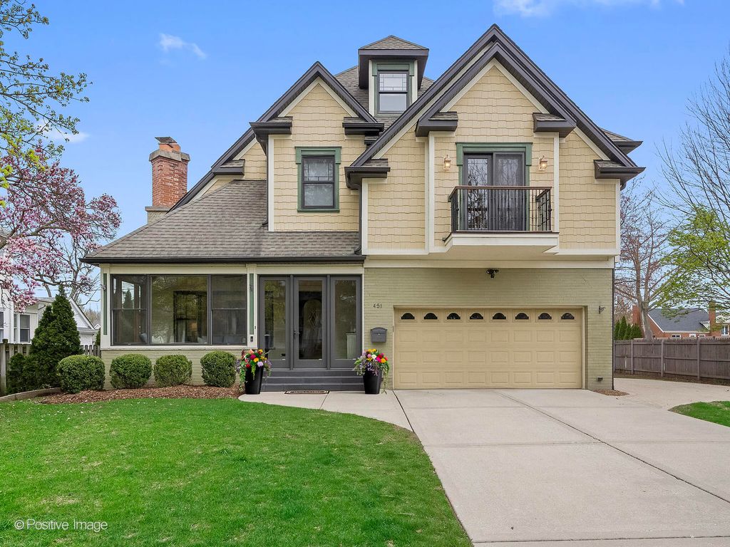 451 S SPRING Avenue, La Grange, IL 60525