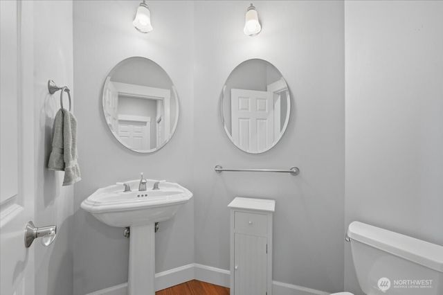 24121 NE 1st Place, Sammamish, WA 98074