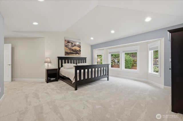 24121 NE 1st Place, Sammamish, WA 98074