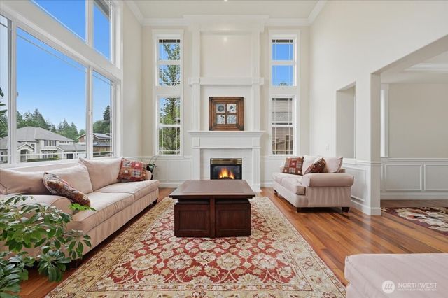 24121 NE 1st Place, Sammamish, WA 98074