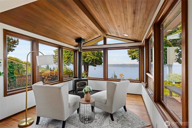 824 S Marine Hills Way, Federal Way, WA 98003
