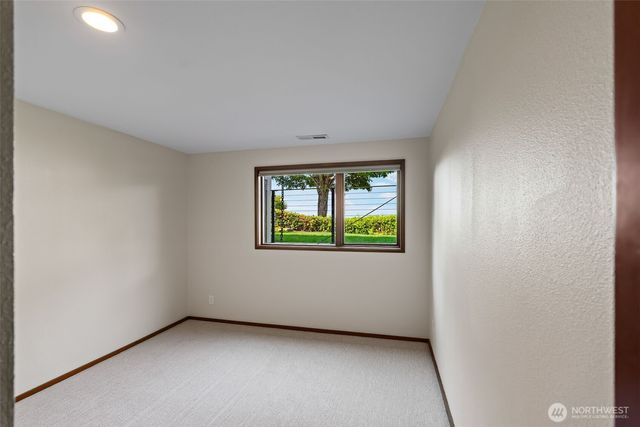 824 S Marine Hills Way, Federal Way, WA 98003