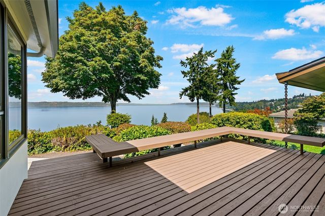 824 S Marine Hills Way, Federal Way, WA 98003